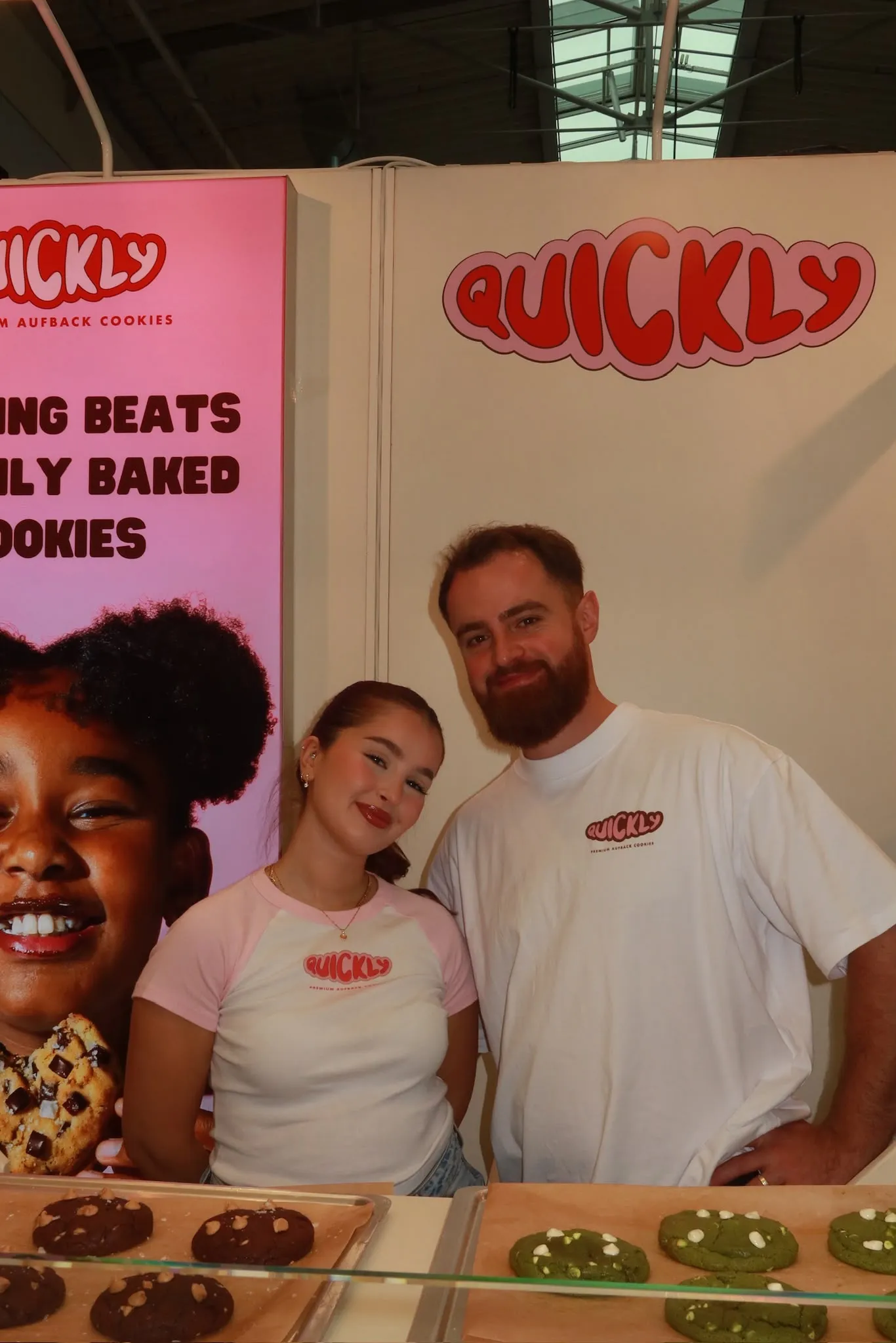 Lindiana und Saimir Asani, Gründungsteam von Quickly, am Messestand